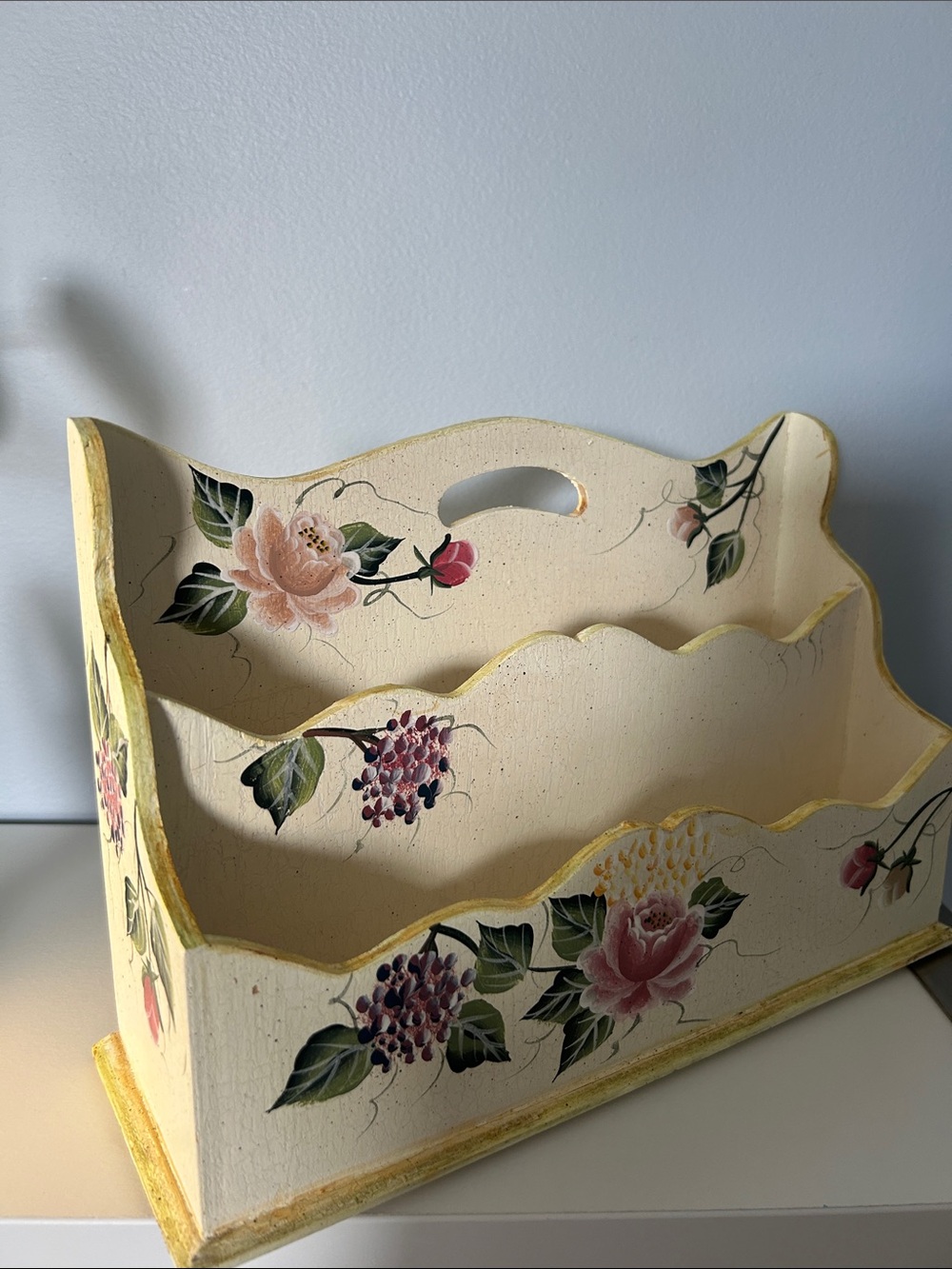 Vintage Style Wooden Letter Holder & Mall Organizer Shabby Chic Cottage Decor - Picture 6 of 8